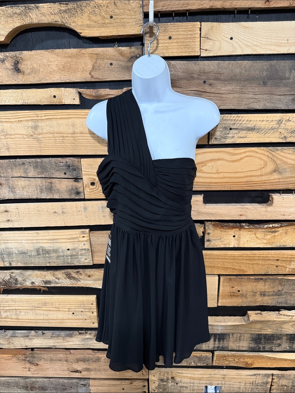 Women's Express Black One
Shoulder Chiffon Formal Party Dress Sz 6 NWT